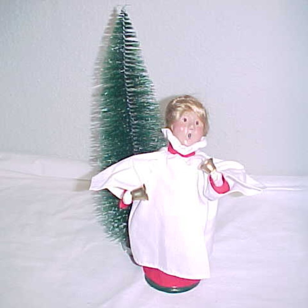 Byer's Choice Caroler Handbell Choir Girl SIGNED 2001 FREE Christmas TREE